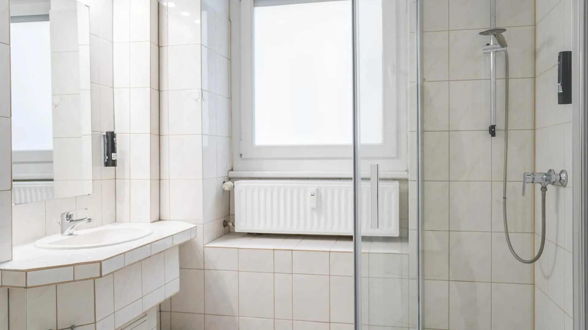 Spacious Family Apartment With 2 Bedrooms Berlin 0*,  Germany